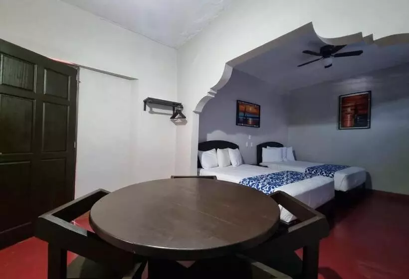 هتل Puerto Morelos Cuernavaca