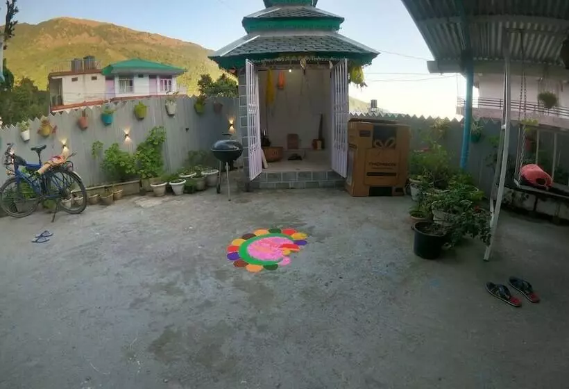 ユースホステル La Siesta India Mcleodganj