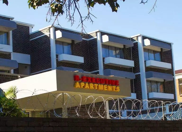 هتل R Executive Apartments