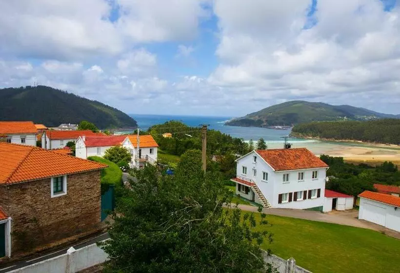 Majatalo Beachfront Surf & Remote Work House