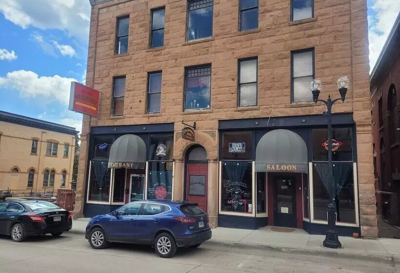 Retkeilymaja The Stampmill Victorian Suites