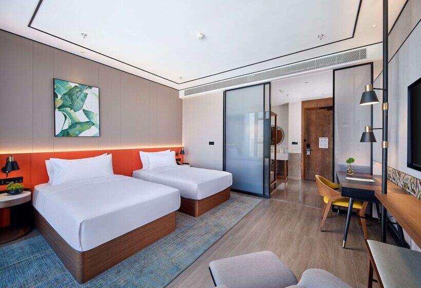 Отель Hilton Garden Inn Hangzhou Xixi Zijingang