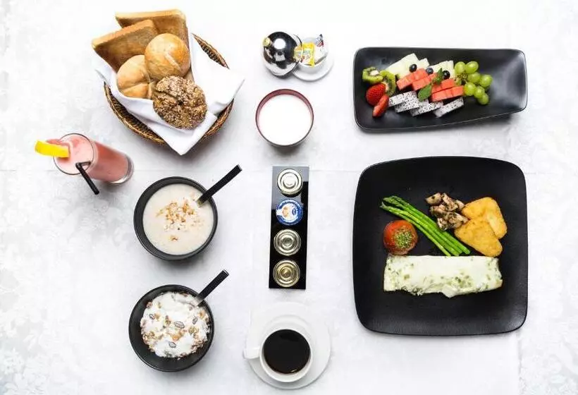 Mercure Dubai Barsha Heights Hotel Suites And Apartments