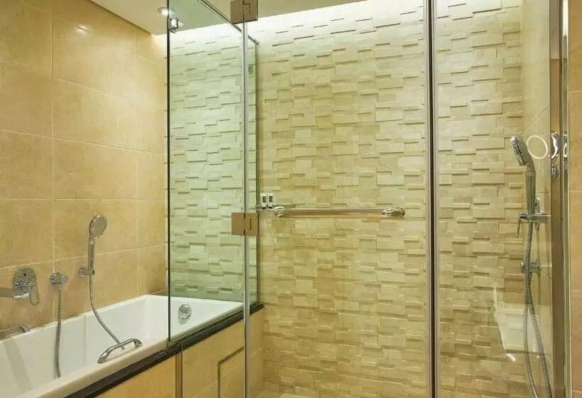 Mercure Dubai Barsha Heights Hotel Suites And Apartments