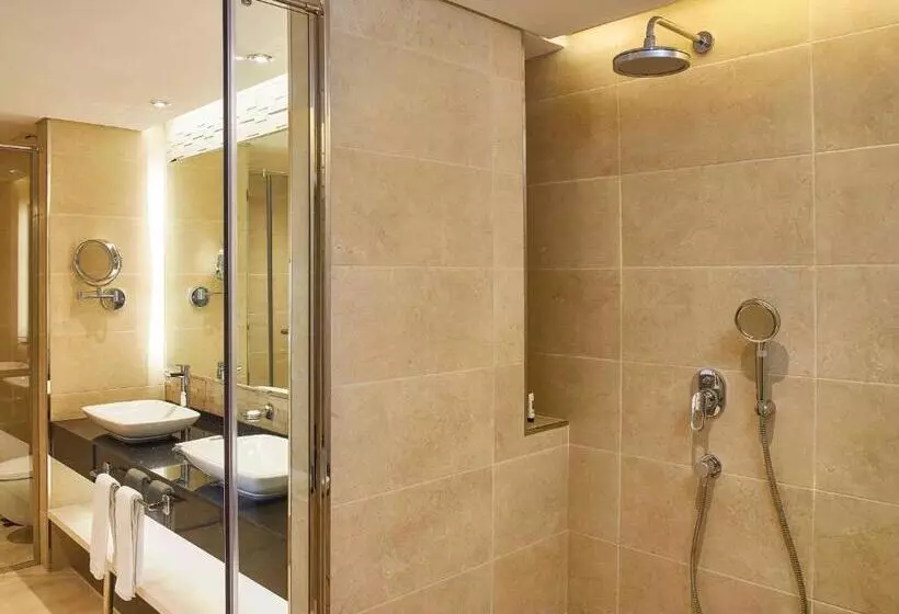 Mercure Dubai Barsha Heights Hotel Suites And Apartments