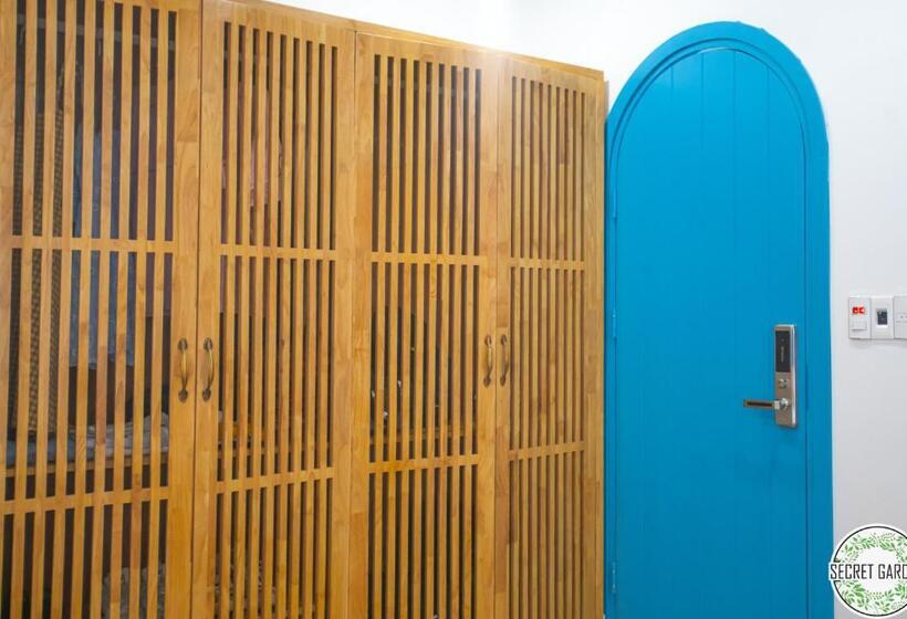 هاستل Secret Garden Cat Ba