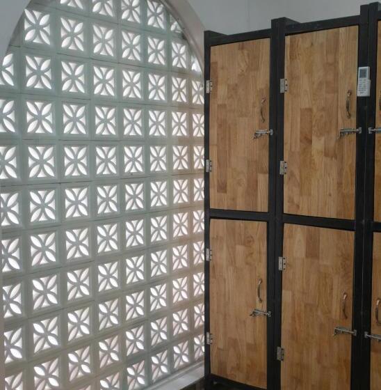 هاستل Secret Garden Cat Ba