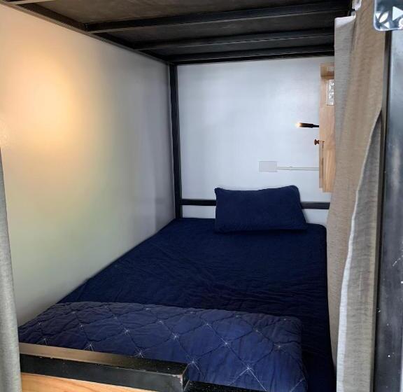 هاستل Secret Garden Cat Ba