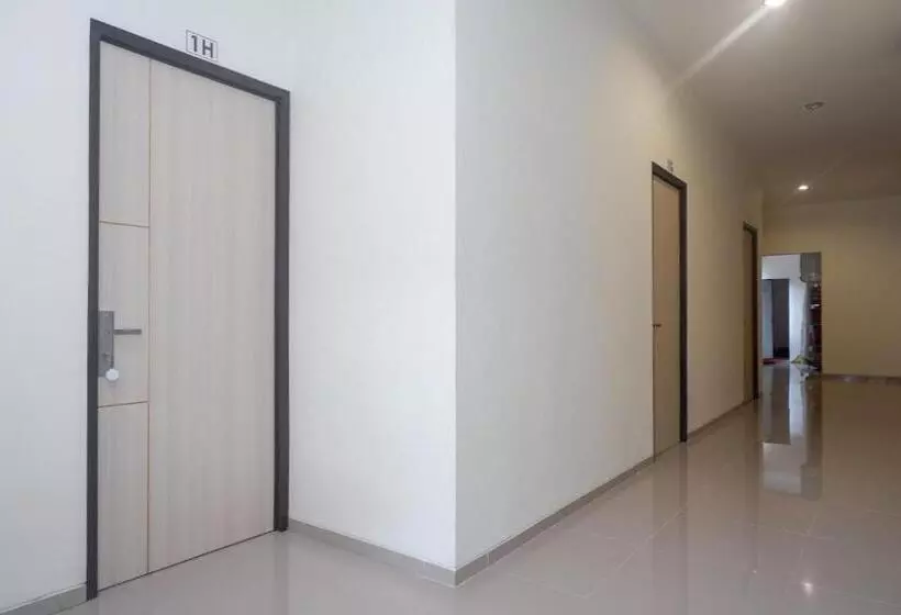 ホテル Reddoorz Syariah Near Rs Soeradji Pemuda Klaten