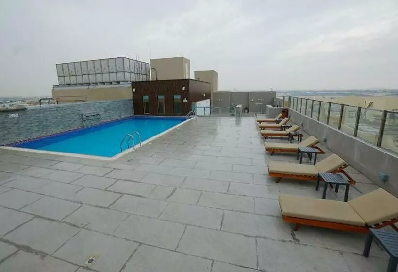 هتل The Grand Lux