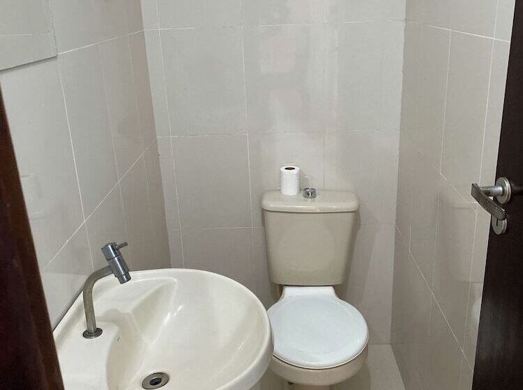 민박 Pousada Rara House