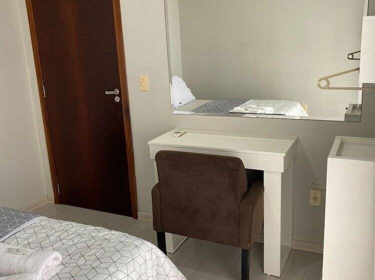 민박 Pousada Rara House