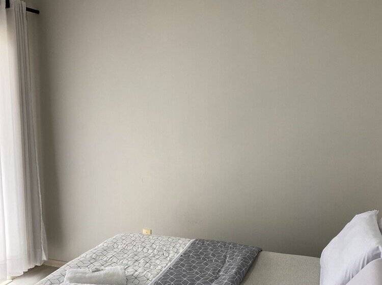 민박 Pousada Rara House