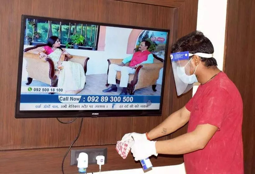 ホテル Radha Residency