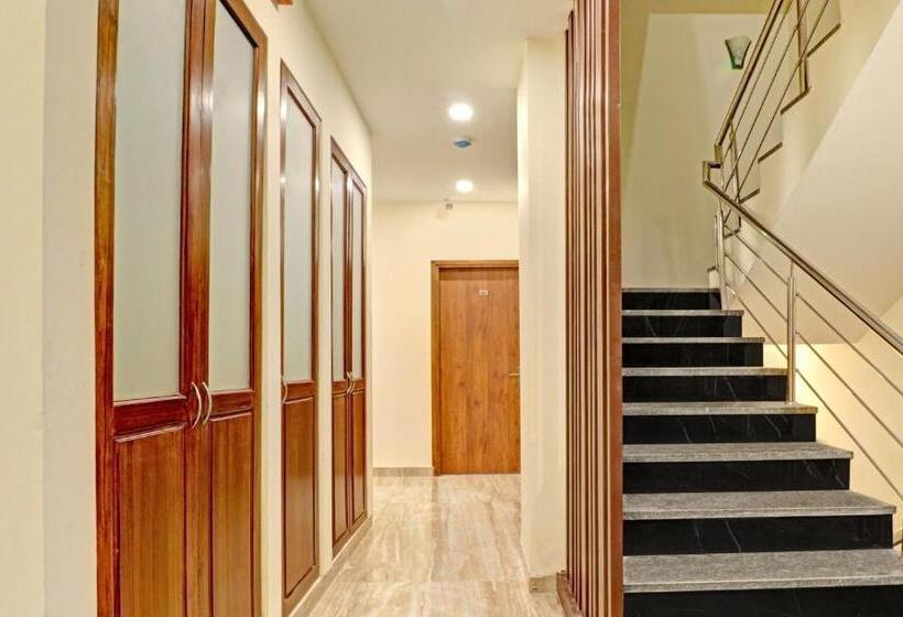 فندق Treebo Delmont