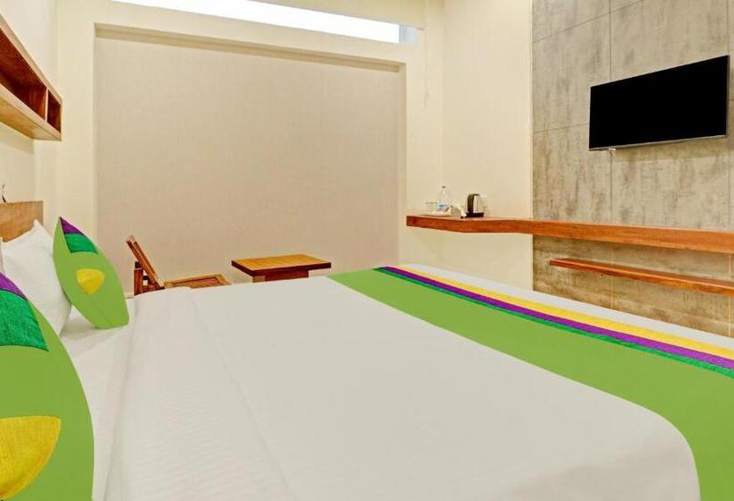 فندق Treebo Delmont