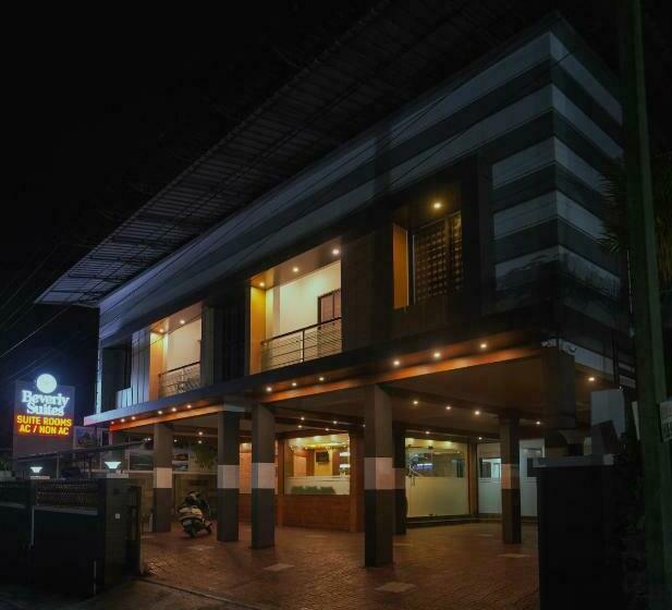 호텔 Beverly Suites