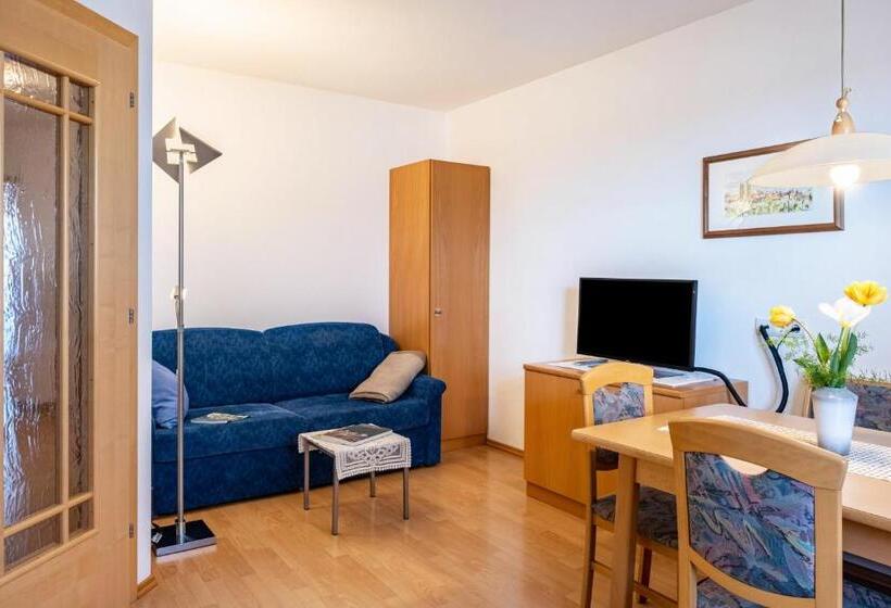 酒店 Valtlhof Apt 1