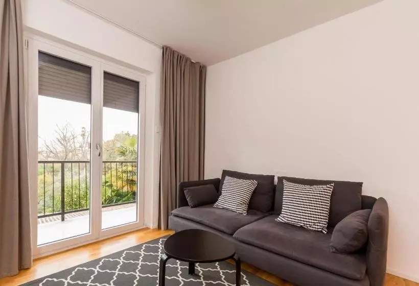 Forgotten Garden Apartments And Rooms