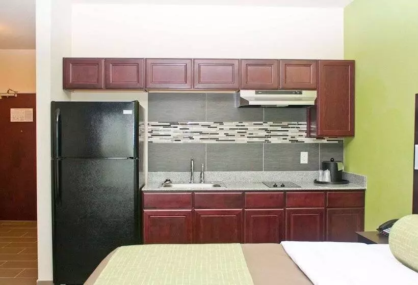 Отель Best Western Plus Pratt