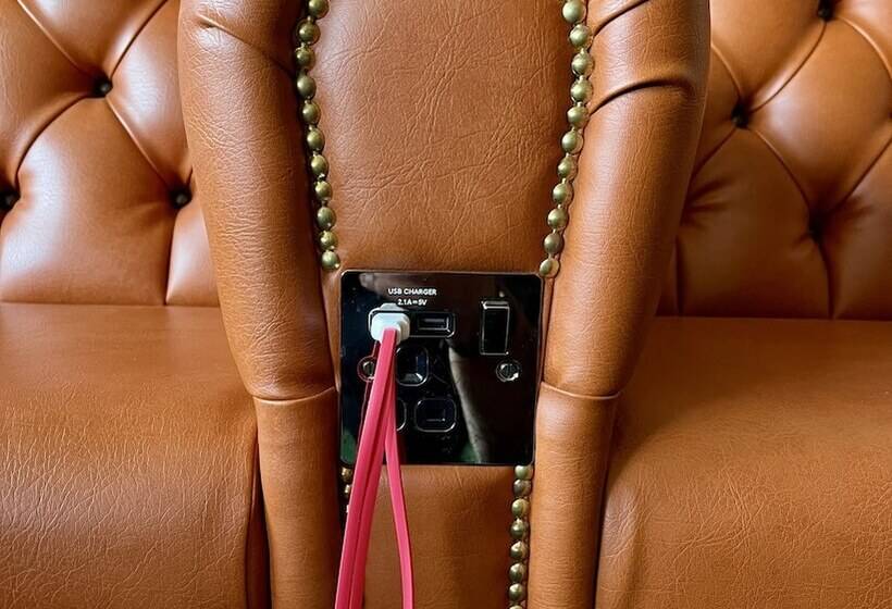 בית מלון כפרי Clifton Court