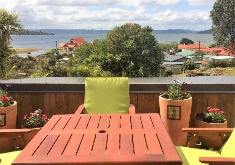 호텔 Diana's Place Lake Road Lodge