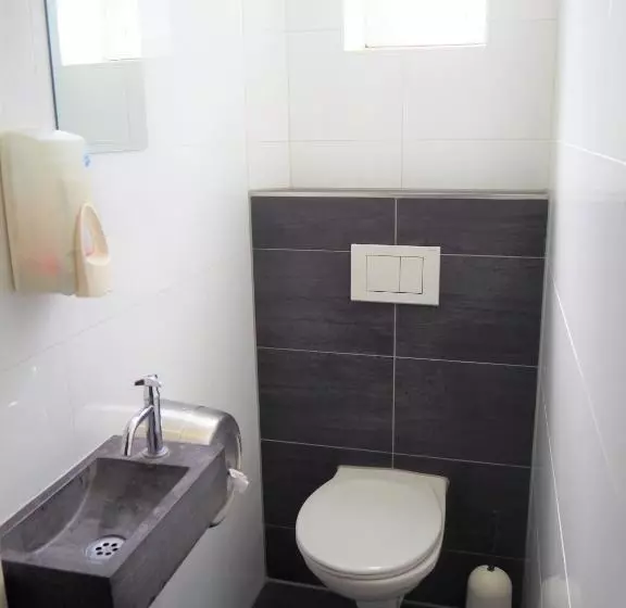 هتل Euphemia Budget Old City Canal Zone