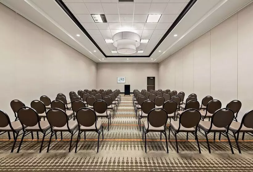 ホテル Hilton Garden Inn Findlay