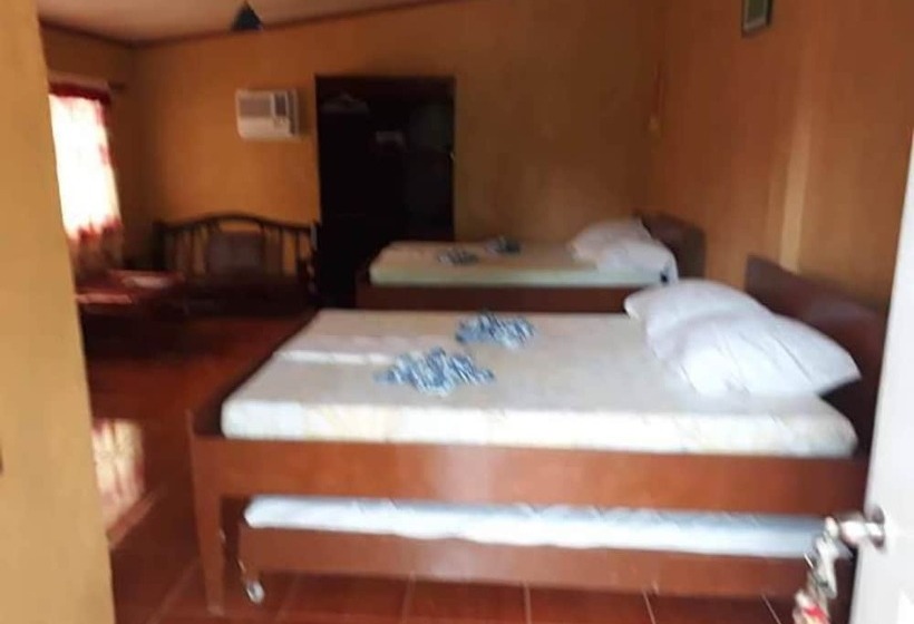 בית מלון כפרי La Petra Beach Resort