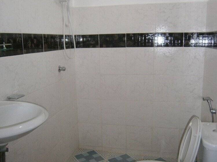 בית מלון כפרי La Petra Beach Resort