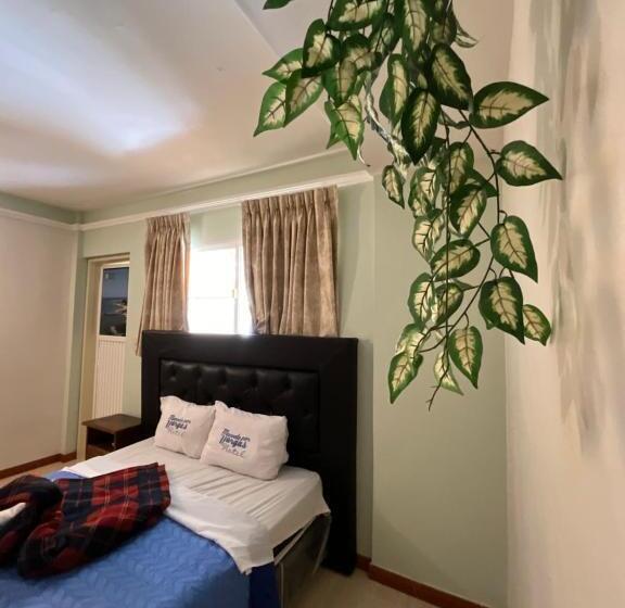 בית מלון כפרי Muevete Por Vargas