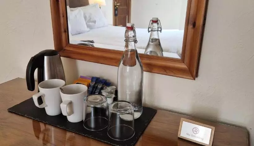 هتل روستایی Station Inn B&b