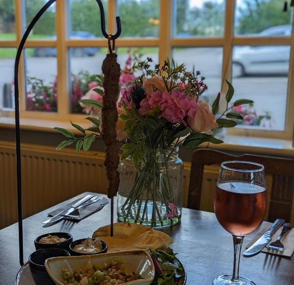 乡村酒店  Station Inn B&b