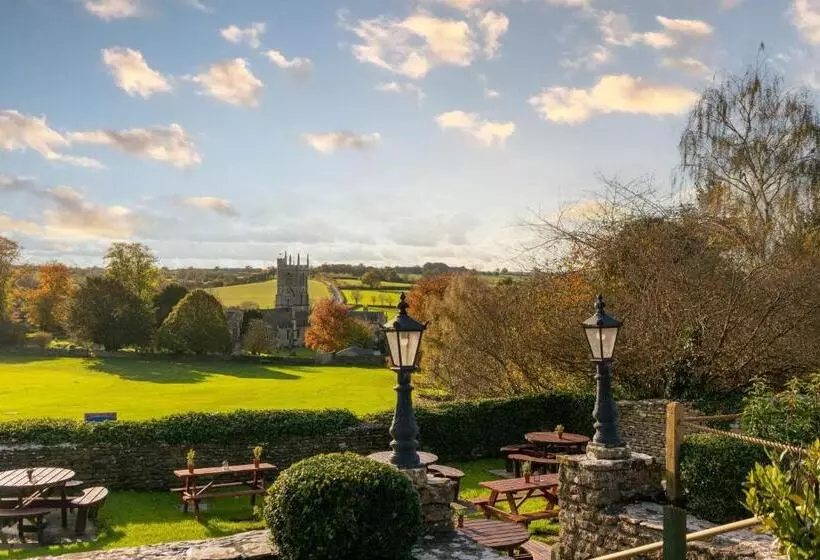 Отель The George Inn & Plaine