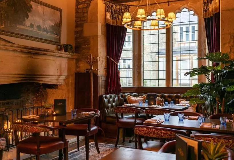 Отель The George Inn & Plaine