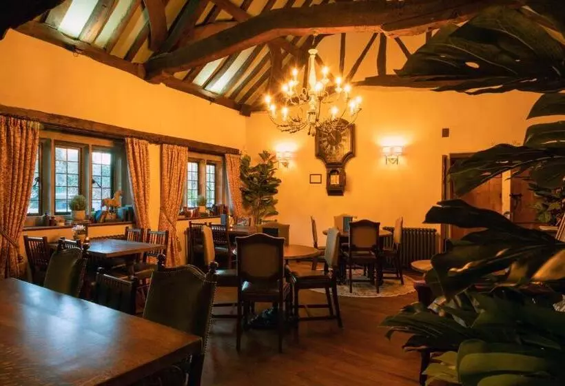 Отель The George Inn & Plaine