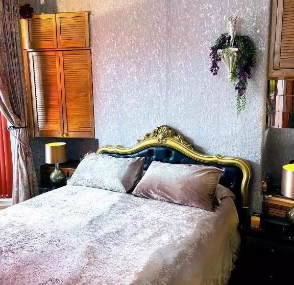 Отель The Mirador Boutique Town House