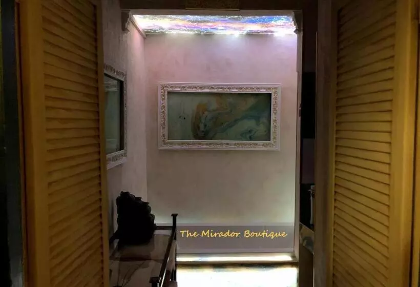 Отель The Mirador Boutique Town House