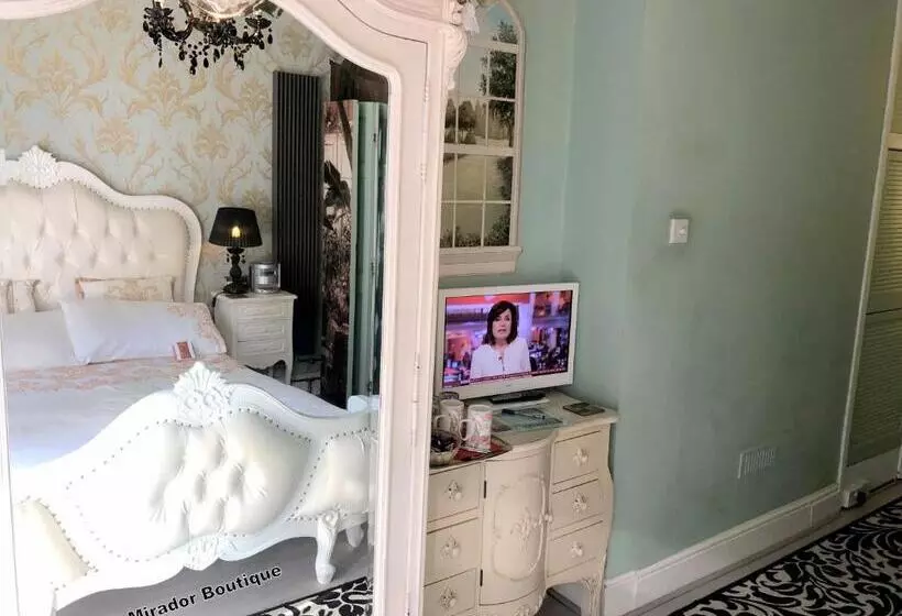 Отель The Mirador Boutique Town House