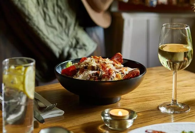 ホテル The Slaughters Country Inn