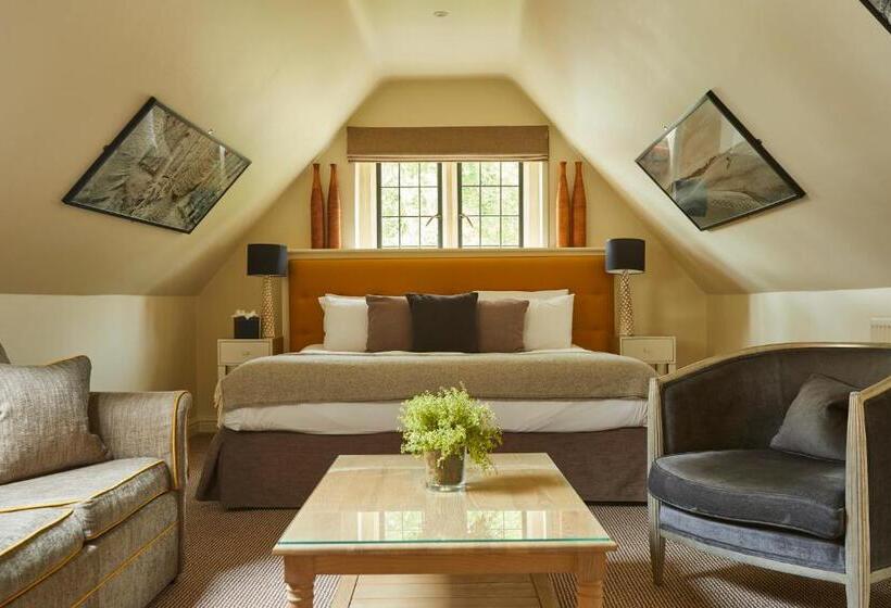 Отель The Slaughters Country Inn