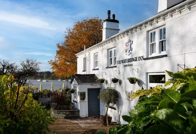 هتل Wateredge Inn  The Inn Collection Group