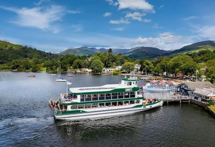 هتل Wateredge Inn  The Inn Collection Group