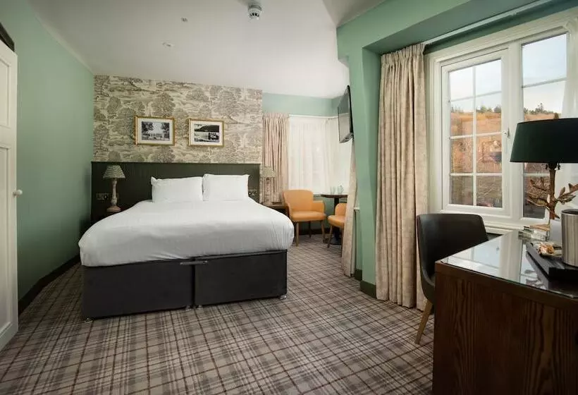 هتل Wateredge Inn  The Inn Collection Group