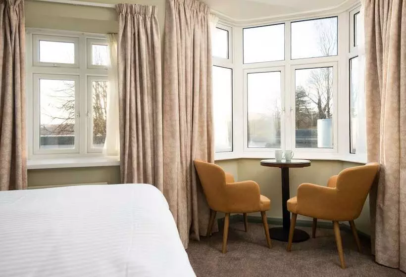 هتل Wateredge Inn  The Inn Collection Group