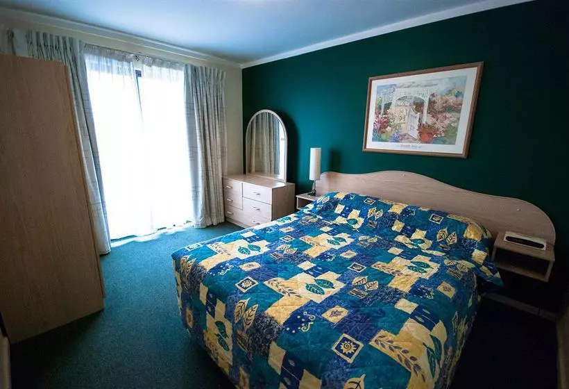 Hotel West Beach Lagoon 202  Quiet & Ground Floor