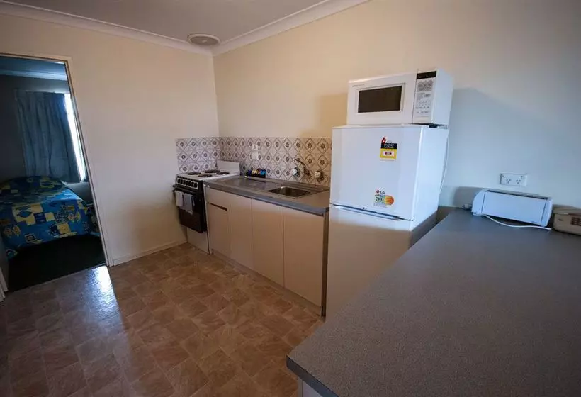 Hotel West Beach Lagoon 202  Quiet & Ground Floor