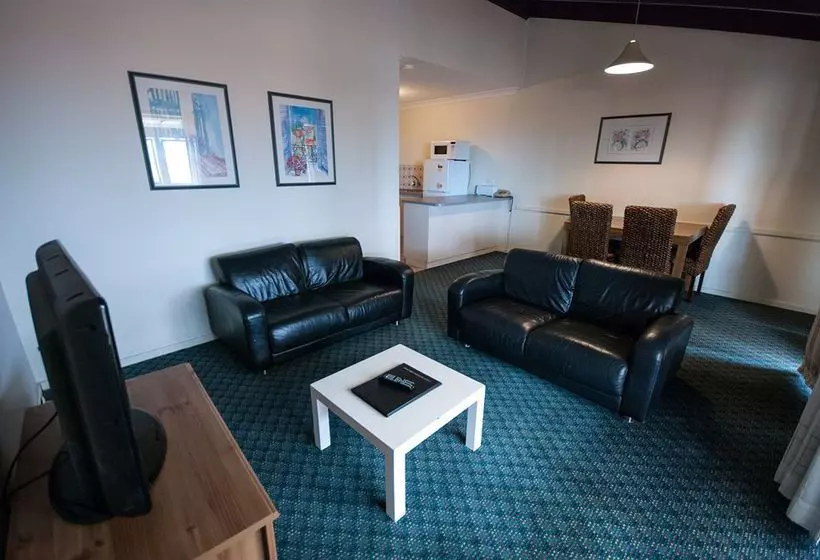 Hotel West Beach Lagoon 202  Quiet & Ground Floor