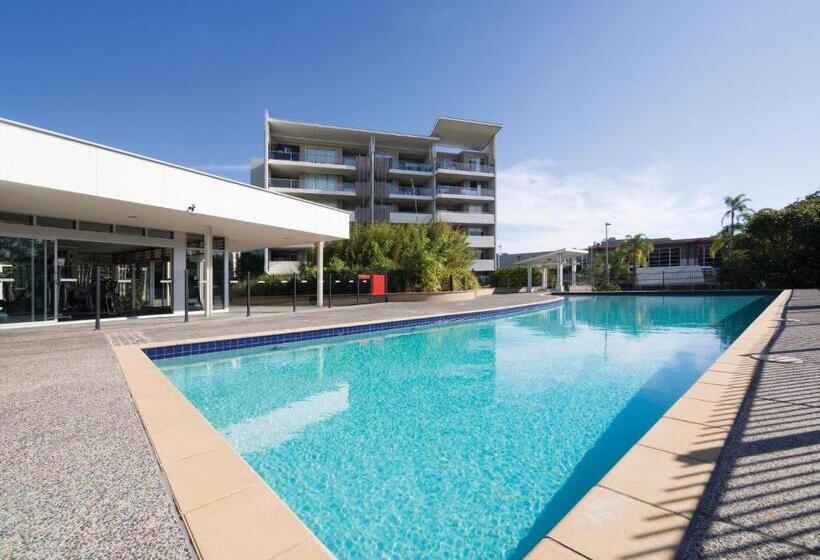 Oaks Brisbane Mews Suites