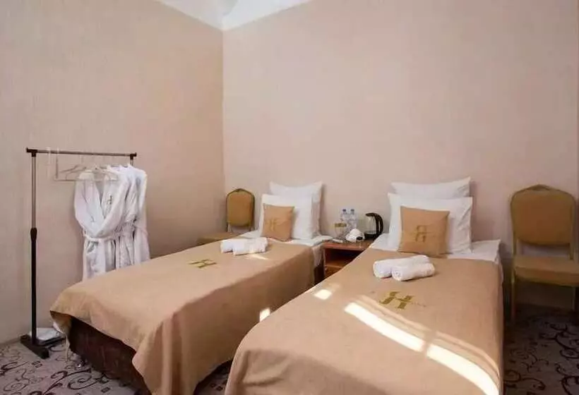 Yaroslav Hostel Veliky Novgorod